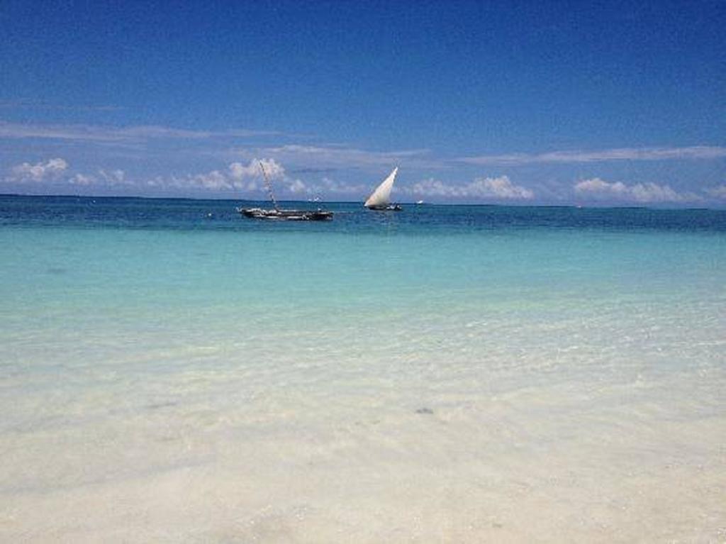 Ebony & Ivory Beach Bungalows Nungwi Luaran gambar